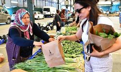 15 yıldır İzmirlileri sağlıkla buluşturan pazar: Ürünleri yok satıyor