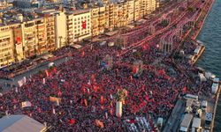 Büyük İzmir Mitingi sonrası Aslanoğlu'ndan teşekkür: AKP iktidarından kurtulmak isteyen herkesin umudunu yükselttiniz