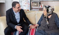 Balçova'da üç asırlık çınar anneye ziyaret