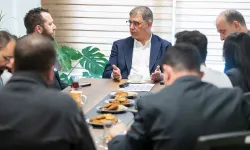 Cemil Tugay hayal ettiği projeyi açıkladı: İzmir Körfezi'ne demiryolu hattı