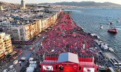İzmir mitinginde yayınladı: Dikkat çeken video