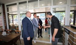 Menderes'te 'kardeş belediye' ziyareti: Başkan Çiçek makamında ağırladı
