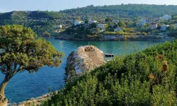 Turkuaz denizi Maldivleri aratmıyor: İzmir'in köyünde çok az kişinin bildiği sakin bir plaj