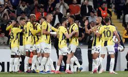 Fenerbahçe'nin şampiyonluk umudu sürüyor: 4-1