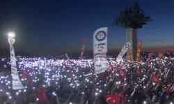 İzmir mitingine damga vuran anlar: Gündoğdu ışıl ışıl oldu
