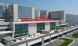 İzmir'de tepki çeken olay: Açılış Erdoğan'dan, ikram Menemen'den