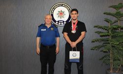 İzmir Emniyet Müdürü Türkiye ikincisini makamında ağırladı