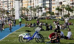 İzmir'de gençlerin en büyük sorunu ne? Yüzde 42'si bu cevabı verdi