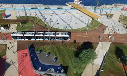 Sadece bir park değil: Heykeliyle, yeşiliyle, sahiliyle İzmir’e armağan