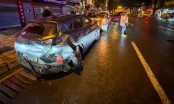 Konak'ta trafik kazası: 2 kişi yaralandı