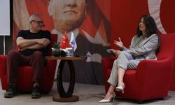 Çeşme'de 'sanat ve yaşam' söyleşisi: Levent Üzümcü vatandaşlarla buluştu