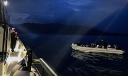 Lastik botta motor arızası: 12 düzensiz göçmen Marmaris'te kurtarıldı