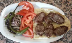 Ege mutfağının coğrafi işaretli lezzeti: Köfteyi bir de böyle deneyin, tadına doyamayacaksınız!