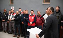 Başkan Eşki 1 Mayıs'ı kutladı: Emekçilerle buluştu, halay çekti