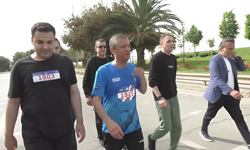 CHP Lideri Özel, Ekrem İmamoğlu için Kadıköy'de koştu