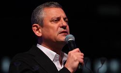 Özgür Özel Pendik'te konuşuyor: O telefon beş yıldır çekmecede