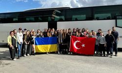 Savaş mağduru 35 çocuk Türkiye'ye getirildi