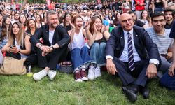 CHP'li Tanal, Bucalı gençlerle buluştu: Bana WhatsApp'tan ulaşın!