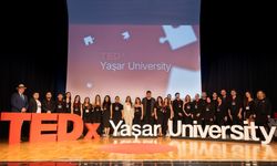 TEDx "Puzzle" temasıyla İzmir'de gençlerle buluştu