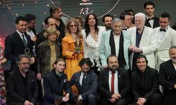 Türk tiyatrosunun ustaları İzmir'de bir araya geldi