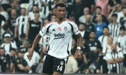 Beşiktaş'ın yıldız stoperi sakatlandı: Kulüpten açıklama geldi