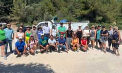 Çeşme'de doğa dostu etkinlik: Çöpler toplandı, temizlik yapıldı