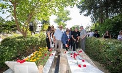 İzmir Ahmet Piriştina’yı unutmadı