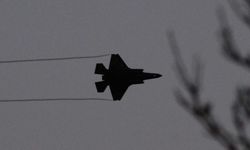 Bir İsrail F-35 savaş uçağı daha düşürüldü