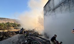 İzmir'de katı atık tesisinde yangın: Güvenlik kameraları şüpheliyi ortaya çıkardı