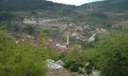 Eşsiz Panoramasıyla Yunt Dağları, Bakırçay Ovası ve Bergama: İzmir’de Beşiktaş Tepesi’ni görmeden dönmeyin!