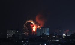 İsrail hava saldırılarına başladı