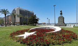 İzmir’e yaz geldi: Meydanlar 500 bin çiçekle renkleniyor