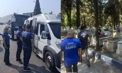 Huzurlu bir bayram için: İzmir'de zabıtalar görevde