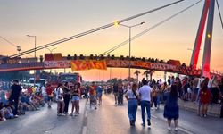 İzmir'de Göztepe'nin 100. yıl kutlamalarından renkli görüntüler