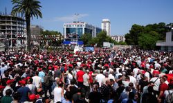 İzmir’de işçilerden Büyükşehir’e bir promosyon çağrısı daha!