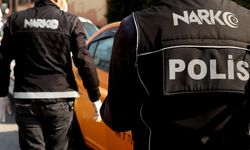 İzmir'de zehir tacirlerine baskın: 2 kişi tutuklandı