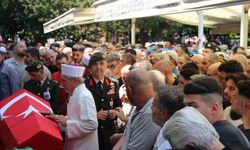 Kalp krizi geçiren astsubay İzmir’de son yolculuğuna uğurlandı