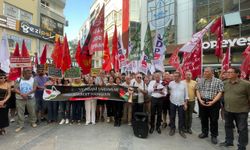 İzmir’de vicdan nöbeti: Madleen Gemisi’ne müdahale hukuk ihlalidir