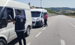 Bakan Yerlikaya açıkladı: 446 düzensiz göçmen kurtarıldı, 15 kaçakçı yakalandı