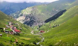 Yayla yürüyüşü kabusa döndü: 75 kişi kayıp!