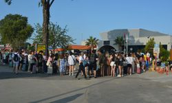 Tatilciler Ayvalık’tan Ege’ye akın etti: Feribot seferlerinde yoğunluk