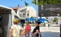 Urla'da Ferdi Zeyrek anması: Lokma döktürüldü