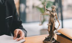 Annesini bıçaklayarak öldürmüştü: Davada karar açıklandı
