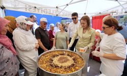 Konak'ta aşure bereketi: Ay boyunca vatandaşa ikram edilecek!
