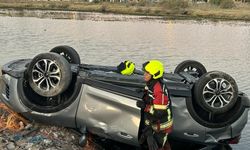 Balıkesir'de otomobil takla attı: Sürücüye ulaşılamadı