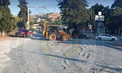 Buca'da trafik durdu: Yol kapandı, uyarı geldi