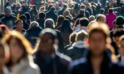 İzmir'de Z kuşağının siyasetle ilişkisi ele alındı: Hepsi ülkenin geleceği için kaygılı