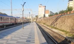İzmir’de tren gecikmeleri sürüyor: TCDD 229 işçi alımıyla personel takviyesine başladı, başvurular açıldı