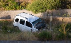 İzmir’de mucize kurtuluş: Uçuruma yuvarlanan araçtan sağ çıktı