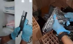 İzmir’de cephanelik gibi evler: Silah ticareti operasyonunda gizli bölmeler ele geçirildi